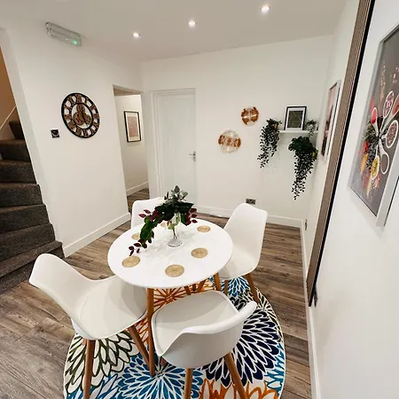 R3 - Newly Renovated Luxury Private En-suite In Harborne Park Road - Birmingham